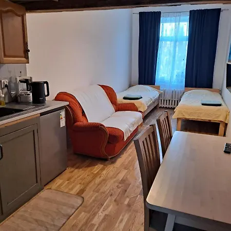 Apartament Obroncow Pokoju 6 Opatow  Exterior photo