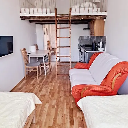 Apartament Obroncow Pokoju 6 Opatow  Exterior photo